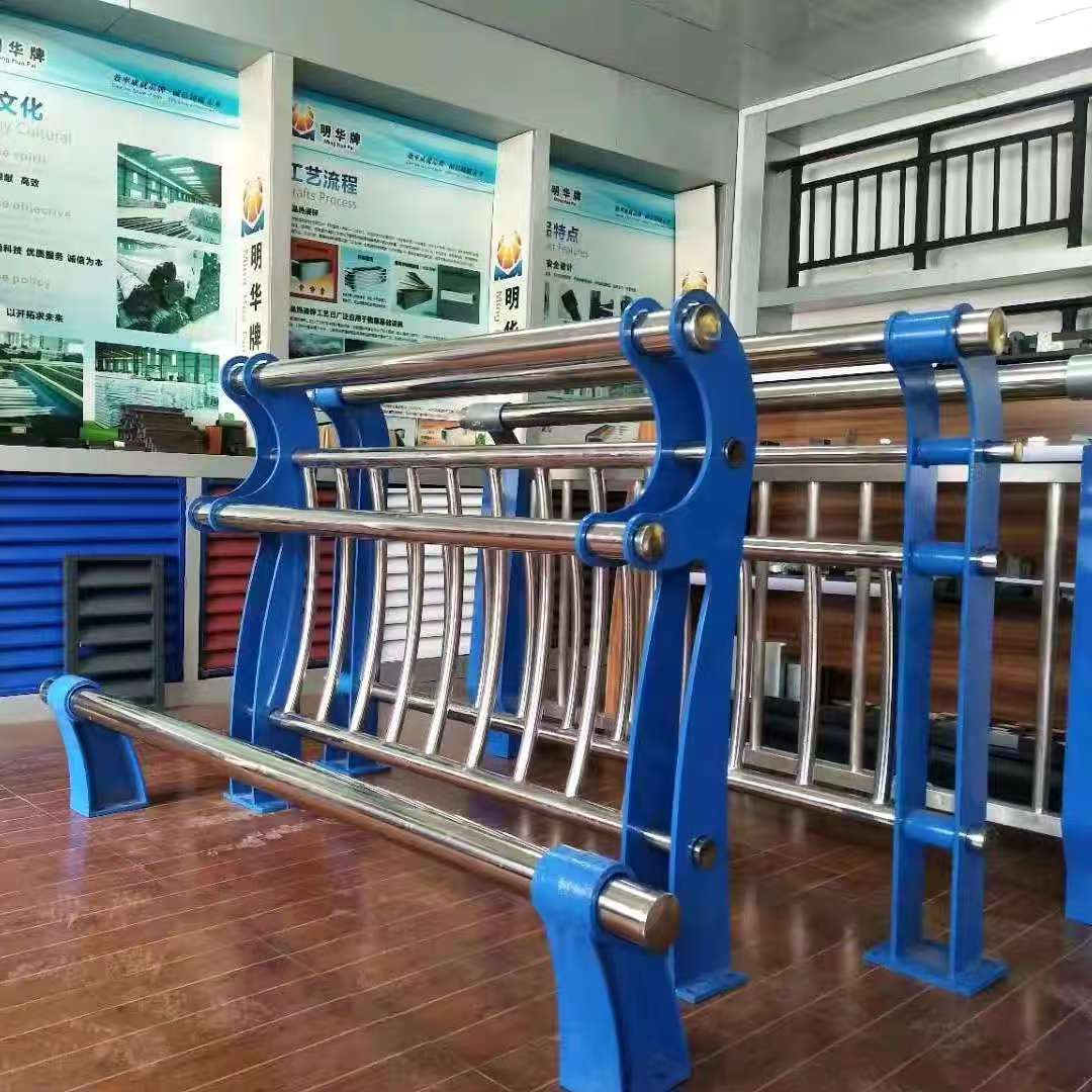 三门峡市桥梁防撞护栏桥梁护栏 - 一站式服务